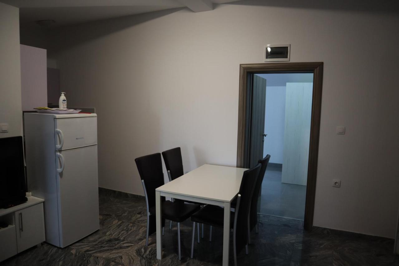 Apartment Mario Pula Exterior foto