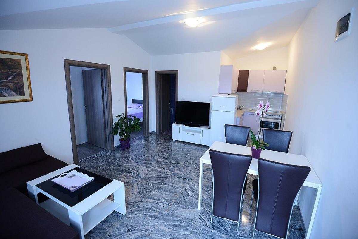 Apartment Mario Pula Exterior foto